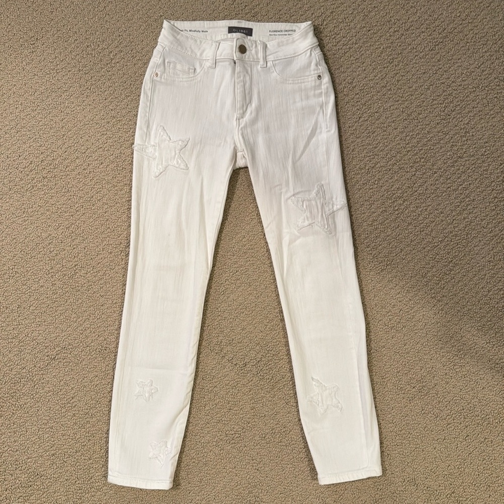 DL1961 Florence Cropped Mid-Rise Instasculpt Skinny White Jean with Stars